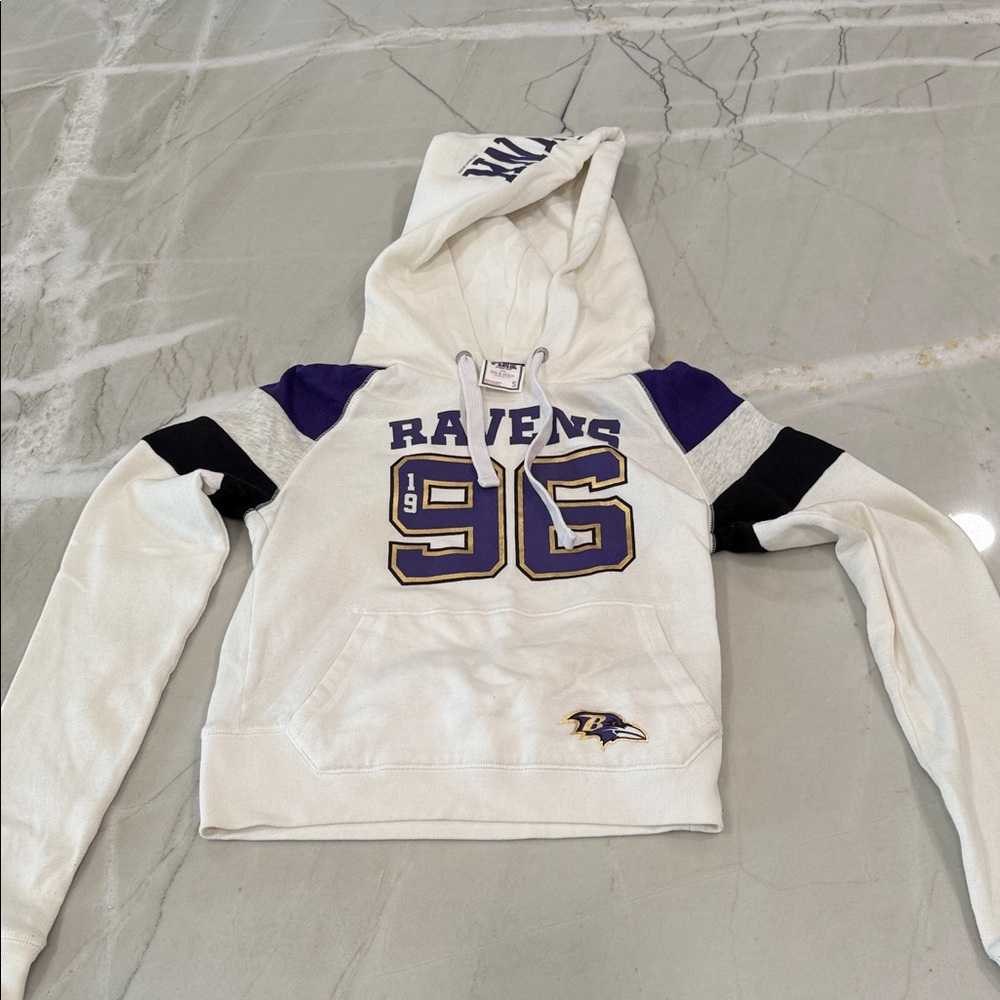 Baltimore Ravens White and Purple Hoodie VS small